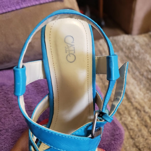 Wedges - Picture 2 of 3